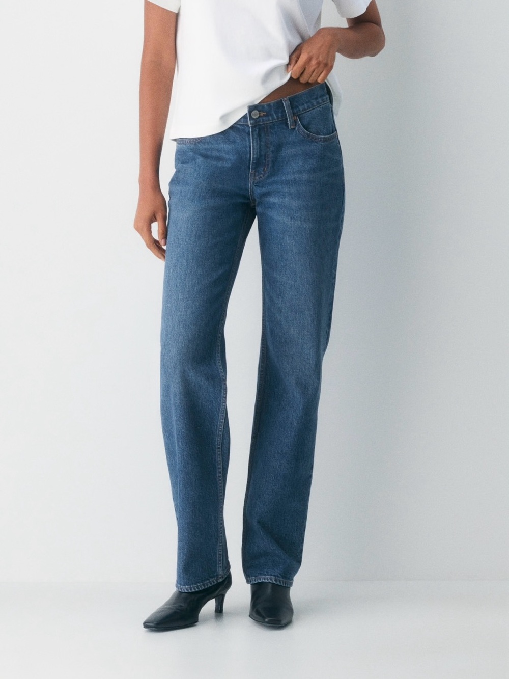 Denim Forum Straight-Leg Jeans